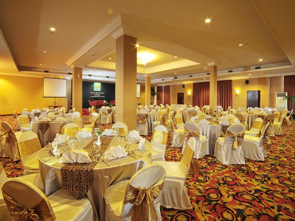 Hotel Grand Wahid 4*