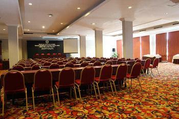 Grand Wahid 4*