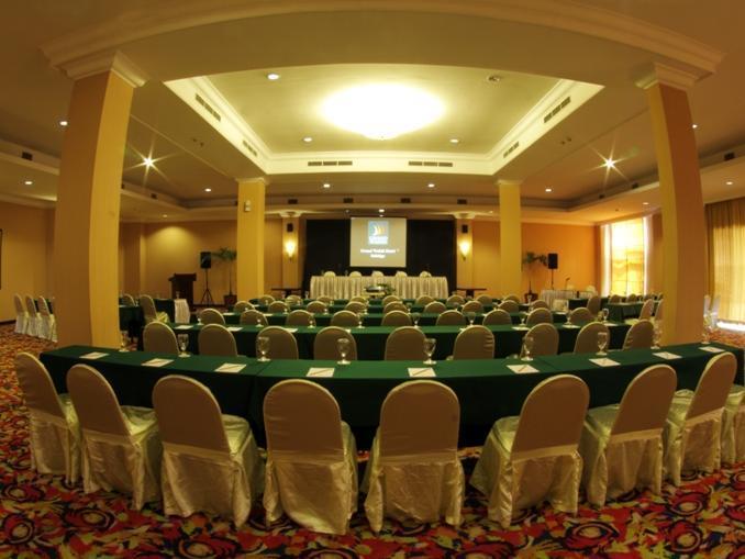 Grand Wahid Hotel 4*