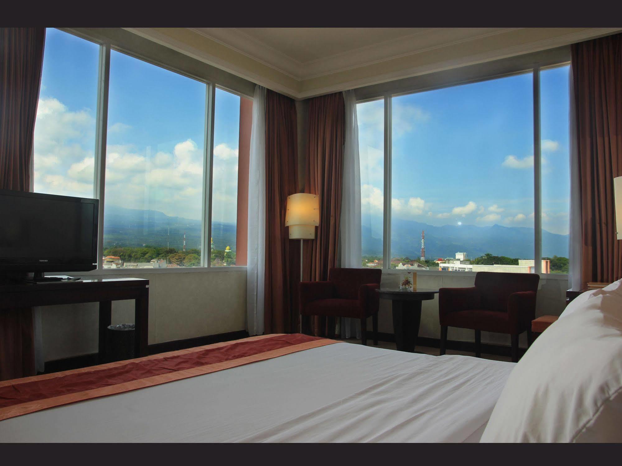 Hotel Grand Wahid Salatiga